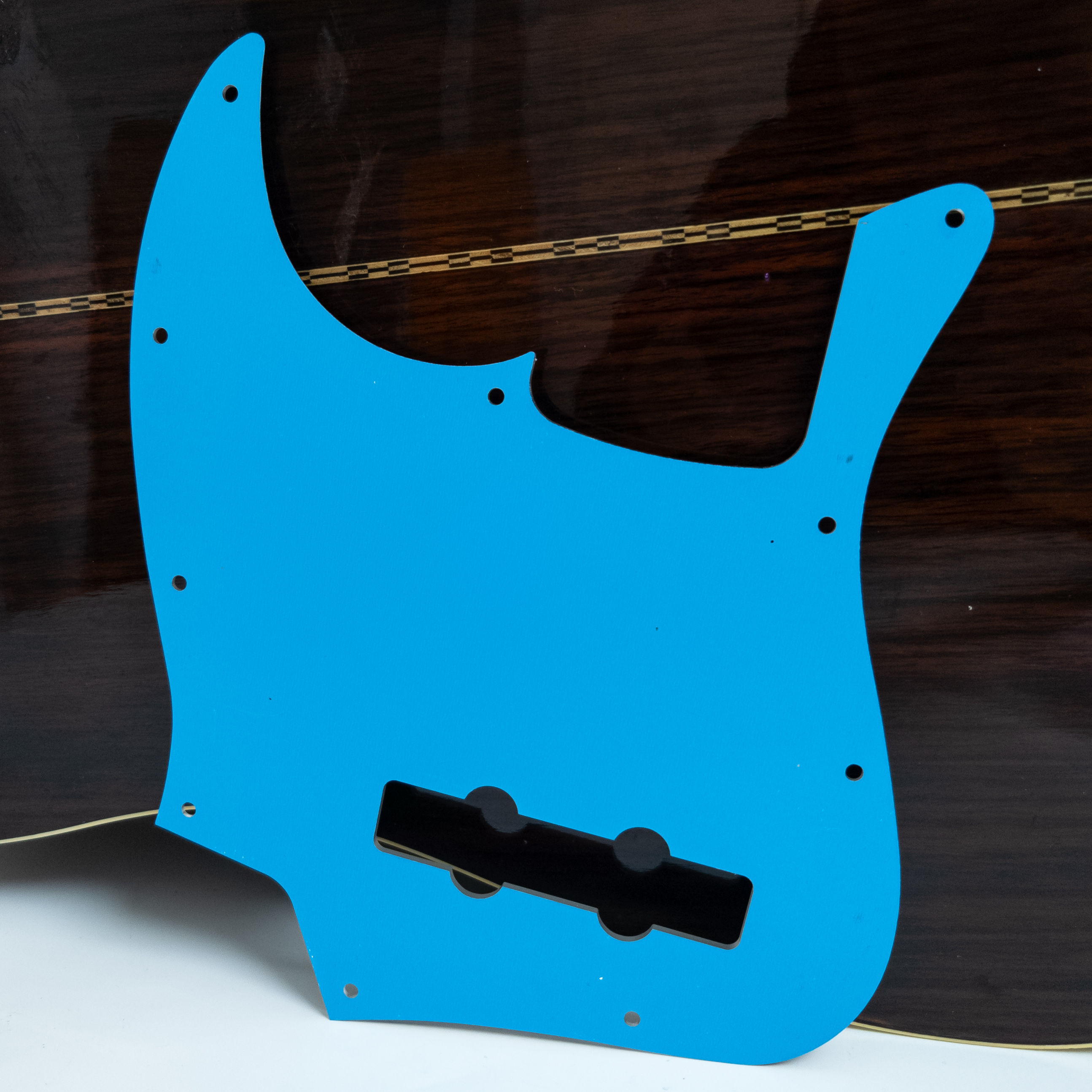 Jazz J Bass Guitar Pickguard 4 - Charango 10 String recensie en prijs